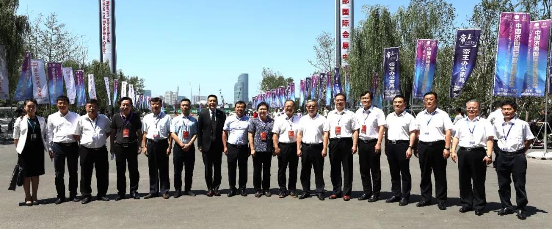 中心1.jpg 中心1.jpg