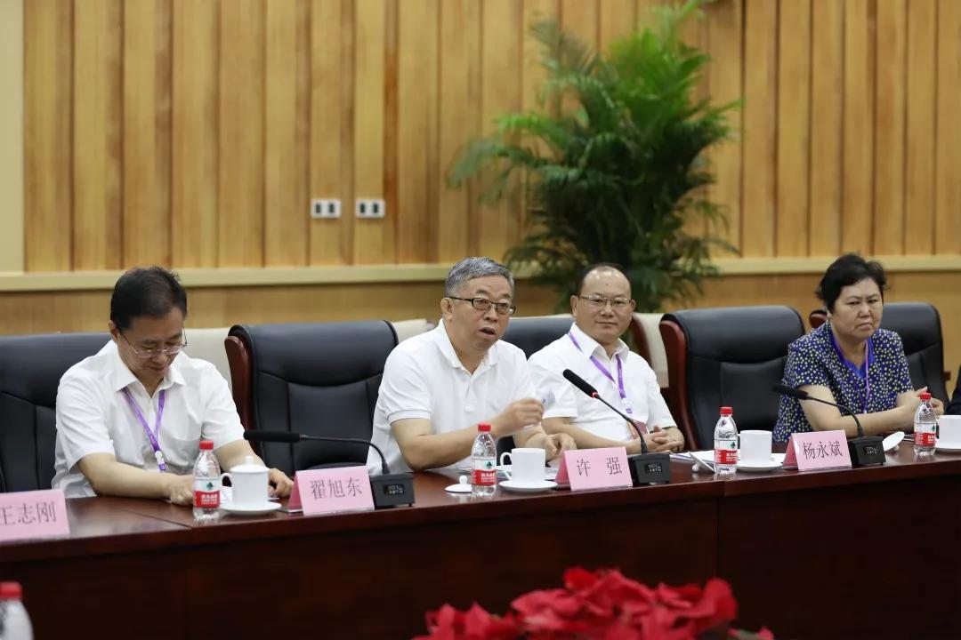 中心3.jpg 中心3.jpg